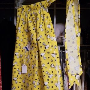 apron and bonnet sets